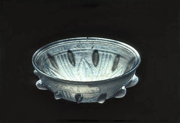 1. Coppa,  dal Mediterraneo orientale (fine III - inizi II sec. a.C.).Corning Museum of Glass, New York.